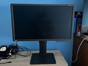 Mänguri monitor benq xl2411 144hz (2 foto / 3)