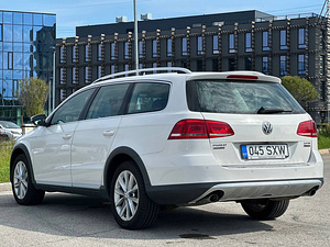 Volkswagen Passat Alltrack 2013 (3 фото из 15)