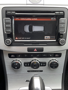 Volkswagen Passat Alltrack 2013 (11 фото из 15)