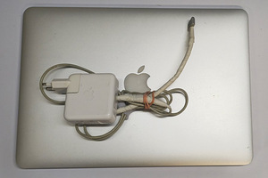 Sülearvuti Apple Macbook Air 2012 A1466 + Laadija (2 foto / 9)
