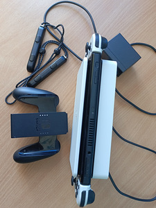 Nintendo Switch Oled (1 foto / 2)