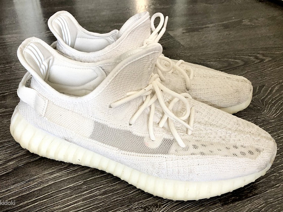 Adidas Yeezy Boost 350 v2