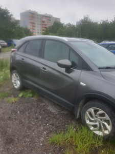 Opel crossland x (3 фото из 8)