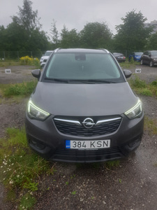 Opel crossland x (4 фото из 8)