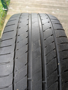 225/50R17 Michelin (3 фото из 8)