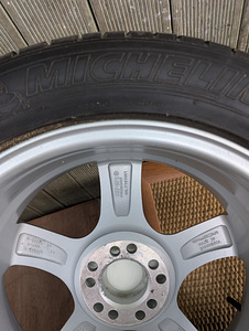 225/50R17 Michelin (7 фото из 8)