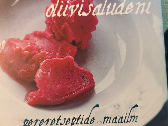 Müüa kokaraamat "Murakarabadest oliivisaluni"