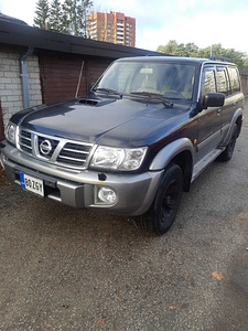 Nissan Patrol GR (1 foto / 8)