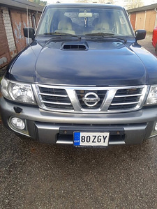 Nissan Patrol GR (7 foto / 8)