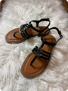Новые босоножки Guess 38 (1 фото из 1)