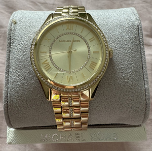 Часы Michael Kors (1 фото из 4)