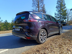 Хороший большой семейный автомобиль Renault Espace 7 мест (3 фото из 9)