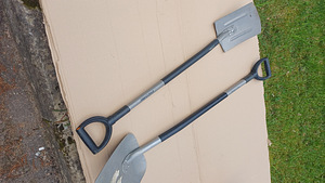 Лопата Fiskars (2 фото из 3)