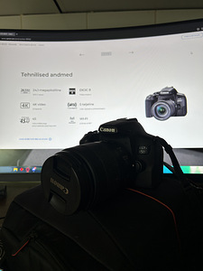 Canon eos 850d (1 foto / 3)