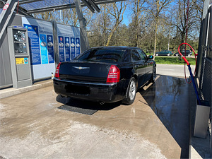 Chrysler 300c (2 фото из 4)