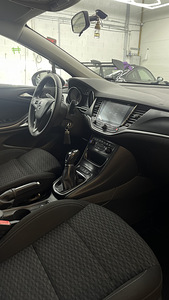Opel Astra K 2017 (7 фото из 13)
