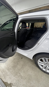 Opel Astra K 2017 (11 фото из 13)