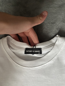 EMPORIO ARMANI T-särk (3 foto / 4)