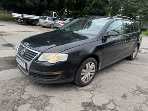 VW Passat varuosadeks (1 foto / 7)