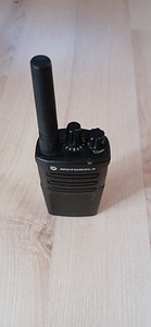 Рация Motorola XT420 (1 фото из 7)