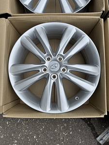 18" оригинальные диски Hyundai 5x114,3 (новые) (3 фото из 10)
