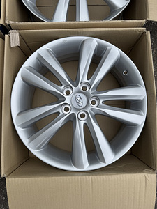 18" оригинальные диски Hyundai 5x114,3 (новые) (4 фото из 10)