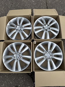 18" оригинальные диски Hyundai 5x114,3 (новые) (5 фото из 10)