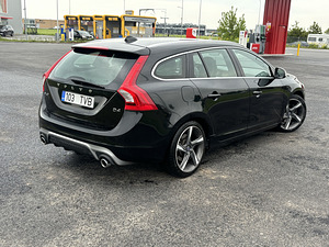 Volvo v60 Rdesign (4 фото из 8)