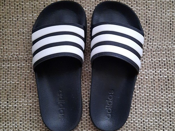 Adidas plätud nr 37