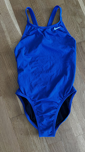 Nike Hydrastrong Solid naiste trikoo, UK 8, EU 36 (1 foto / 7)