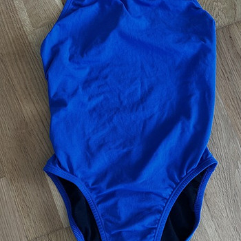 Nike Hydrastrong Solid naiste trikoo, UK 8, EU 36