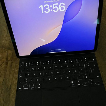 iPad Air 5th Gen + Apple Magic Keyboard