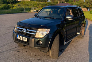 Mitsubishi Pajero 4 , 2007 (1 foto / 4)