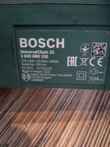 Электрическая цепная пила Bosch (2 фото из 2)