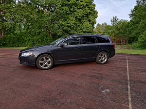 Volvo v70 (4 фото из 11)