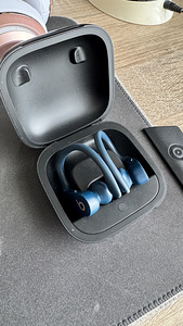 Beats Powerbeats Pro (2 фото из 4)