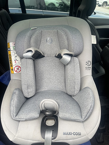 Maxi Cosi (2 фото из 4)