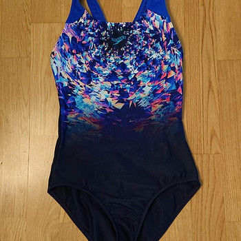 Speedo ujumistrikoo 152