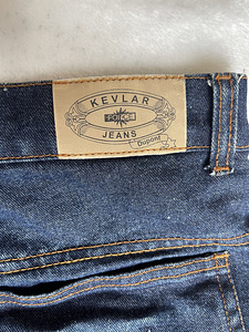 DuPont kevlar teksad mootorratta kaitsega (5 foto / 5)