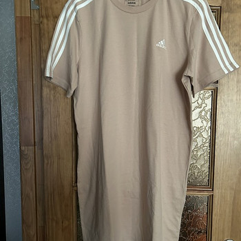Adidas kleit, suurus M.