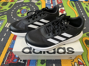 Uued adidase potased (2 foto / 3)