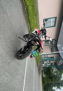 Aprilia sx50 (2 фото из 3)