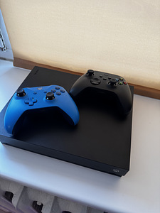 Xbox one X (3 foto / 4)