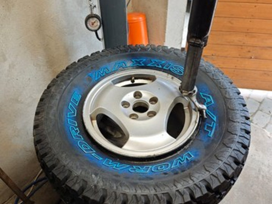 31/10.5/R15 MAXXIS Wormdrive AT