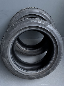 Ламель PIRELLI SOTTOZERO 3 225/55 R18 102V (AUDI) (6 фото из 9)