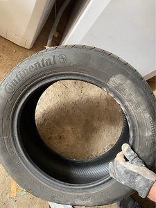 Шины Continental 215/55r16 (2 фото из 3)