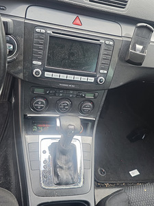 Volkswagen Passat 2.0 diisel varuosadeks (5 foto / 6)