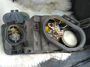 Esituled - Mercedes 124 (4 foto / 6)