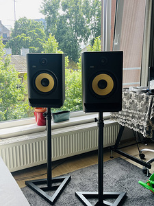 KRK ROKIT RP8G5 aktiivkõlar (1 foto / 4)