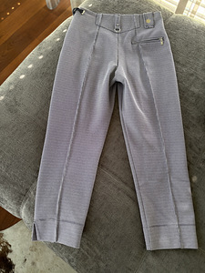 Высокие брюки M-L (5 фото из 5)